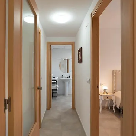 Apartamento Nuevo Y Moderno Con Aire Acondicionado - El Cid 4 *